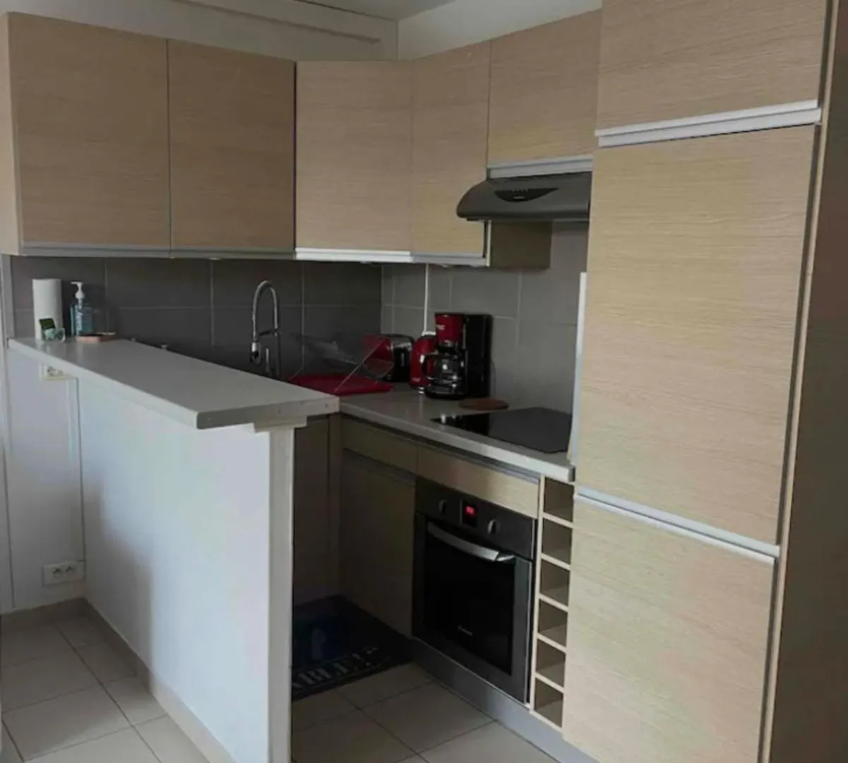 Bright Apartment - Sea View Antibes 0*,